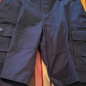 Men's black Cargo Shorts - Durable Work Style